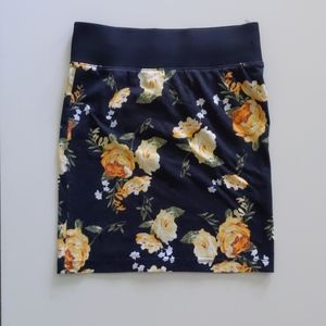 ♻️DONATED♻️ Mini Skirt